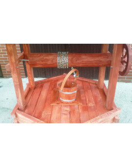 Studnia ogrodowa z drewna E